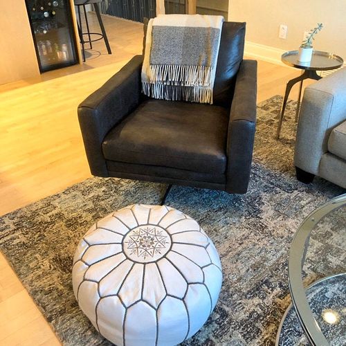 Handmade Moroccan Leather Pouf – White & Gray – front view